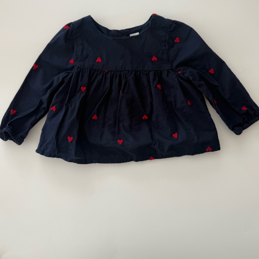 BabyGap 6-12M Navy Blue Kids Shirt with Red Heart Accents